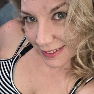 Meet your Posher, Joni